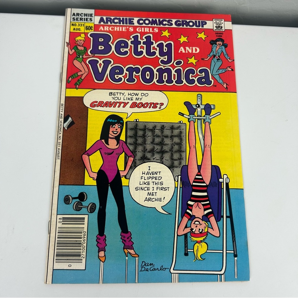 Archie Comics and Betty and Veronica Comics vintage bundle of four comics - Picture 6 of 9